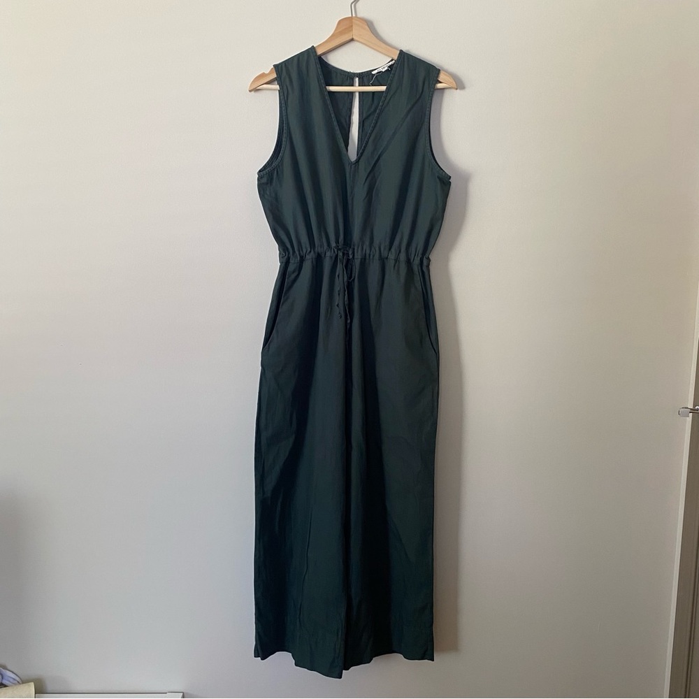 Ali Golden Slit-Back Jumper